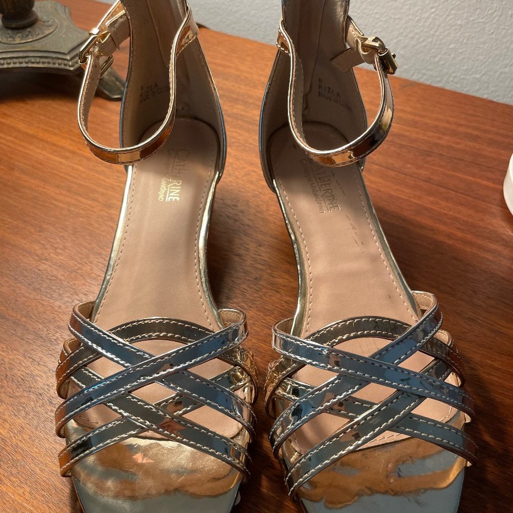 Catherine Malandrino Riza Gold/Silver/Bronze Sandals NEW IN BOX Size 8